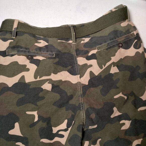 WVU Mountaineers Camo Cargo Shorts J America L Woodland Camouflage West Virginia - Picture 13 of 13